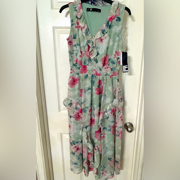 Leslie Fay Ruffled Smocking Dress Size 4 - Picture 1 of 7